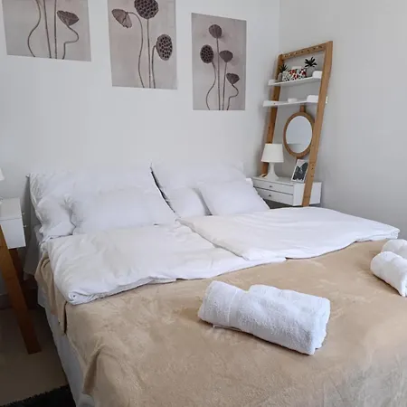 Panorama Hill Apartman